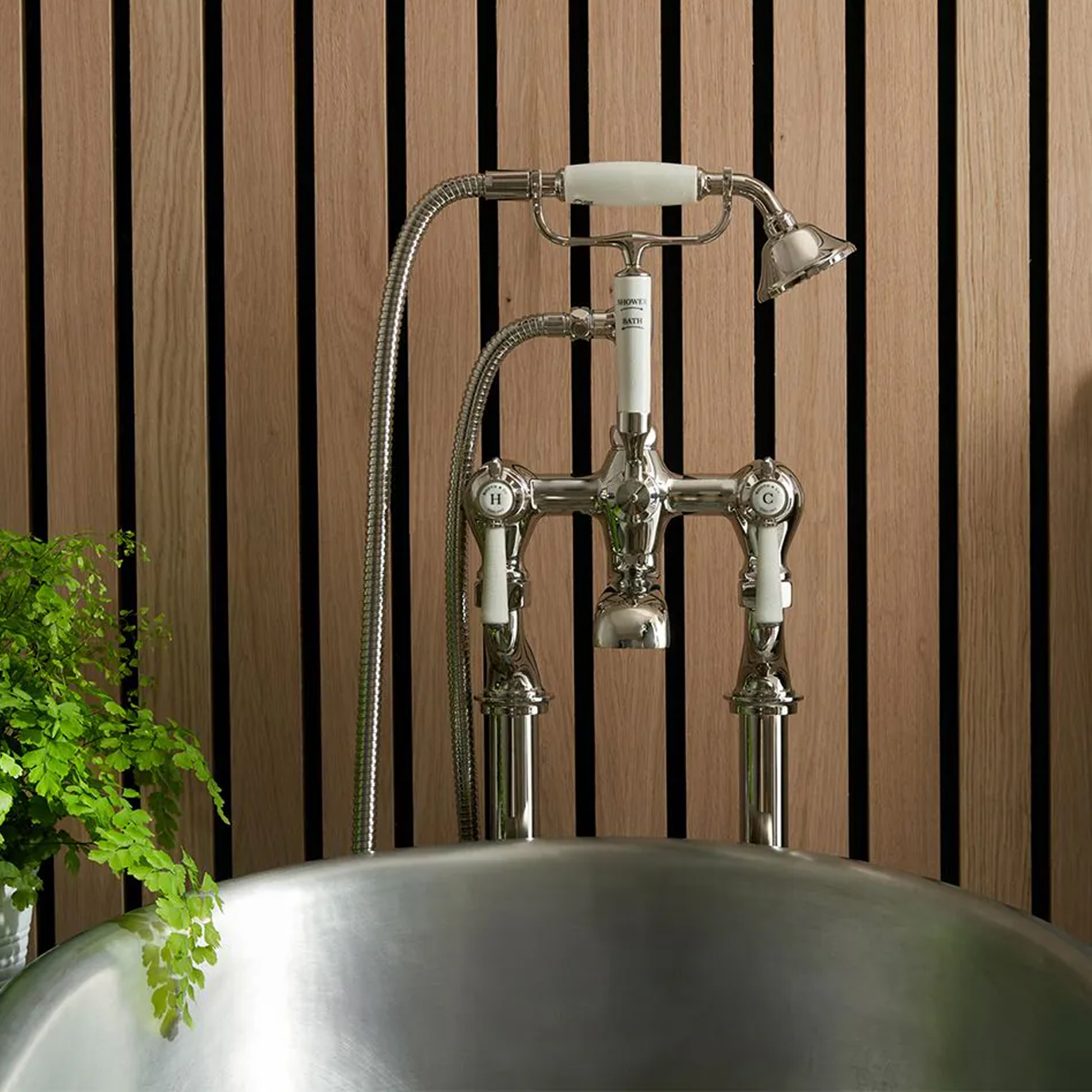 Booth & Co Axbridge Traditional Lever Floorstanding Bath Shower Mixer Tap
