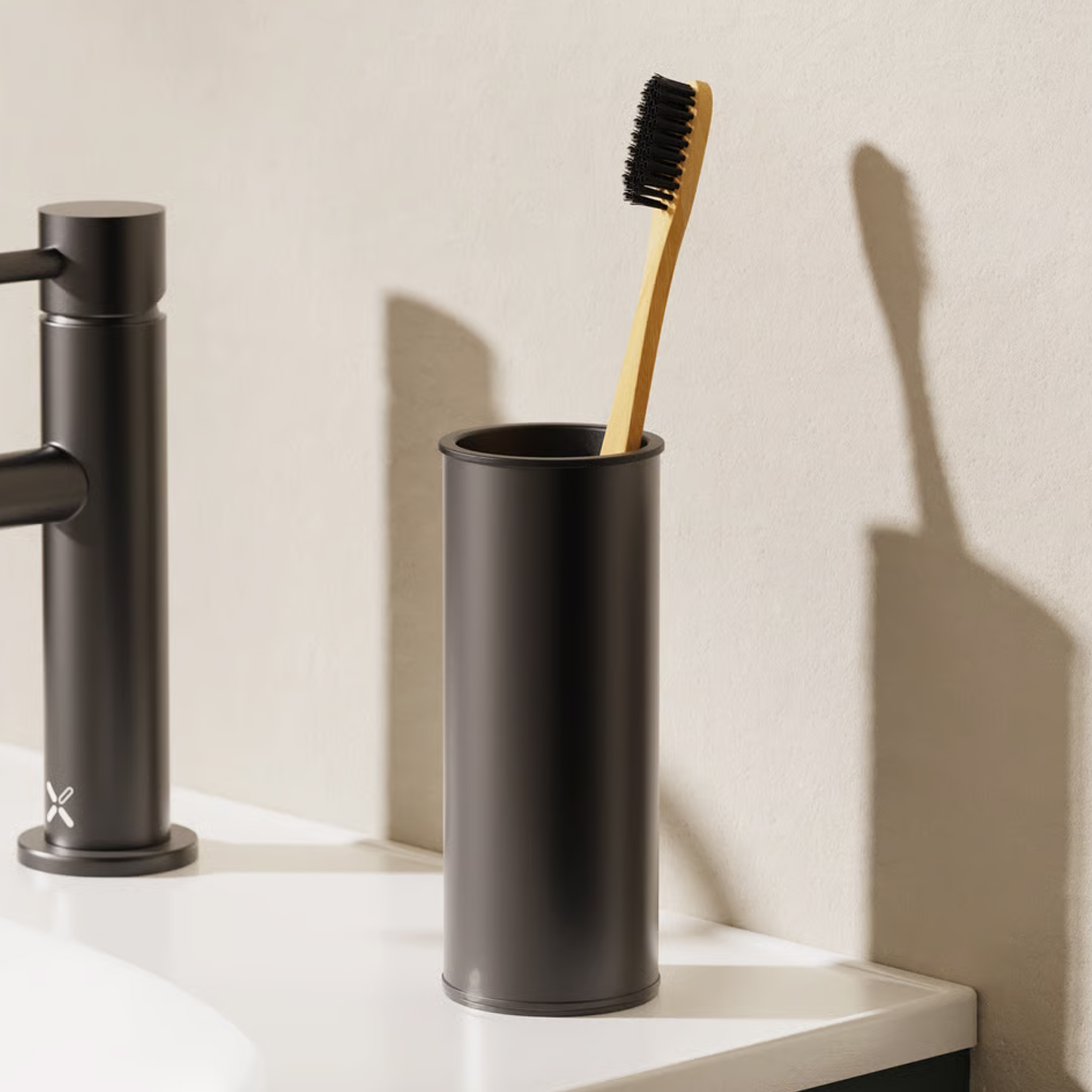 Crosswater MPRO Freestanding Tumbler Holder