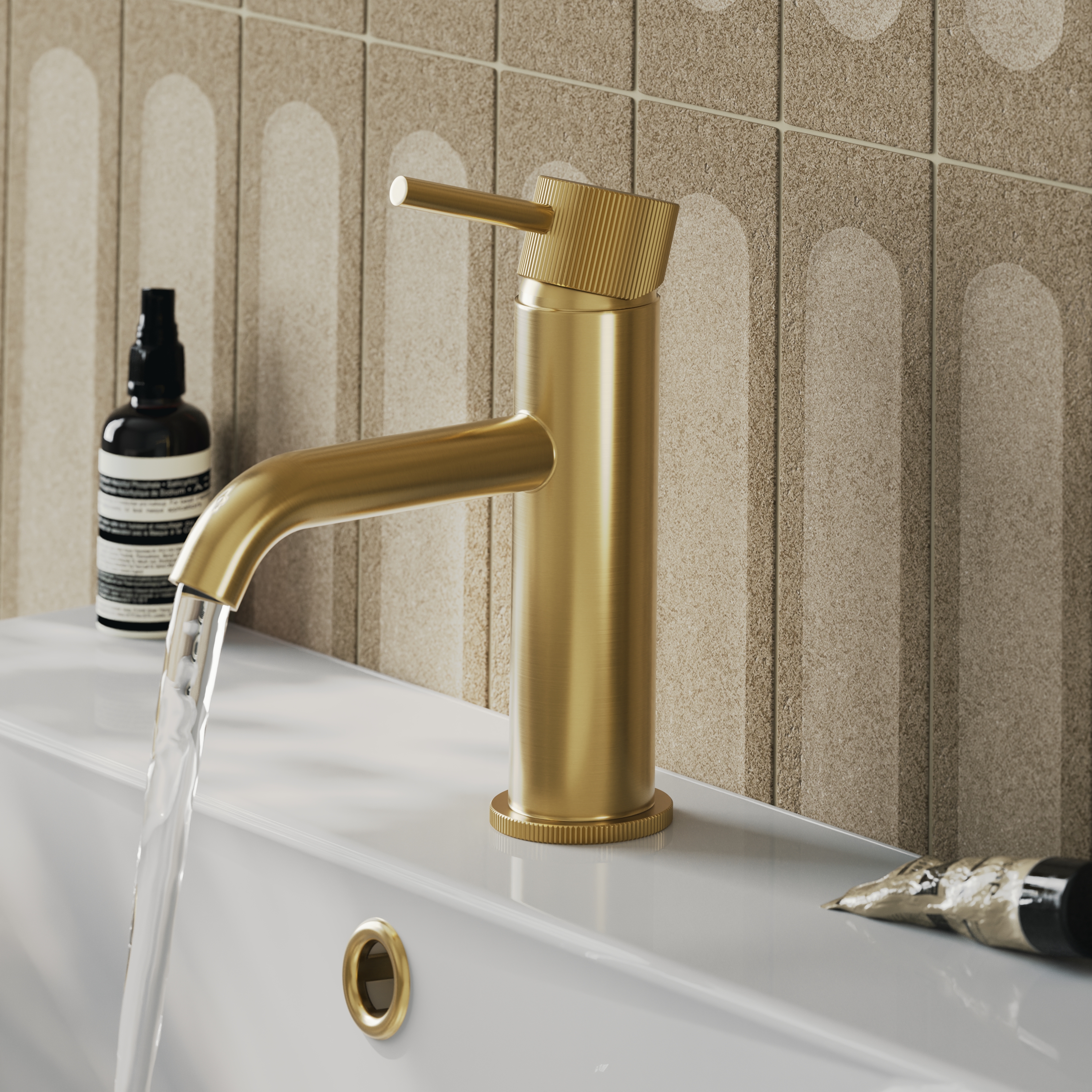 Harbour Fluted Mono Basin Mixer Tap & Waste
