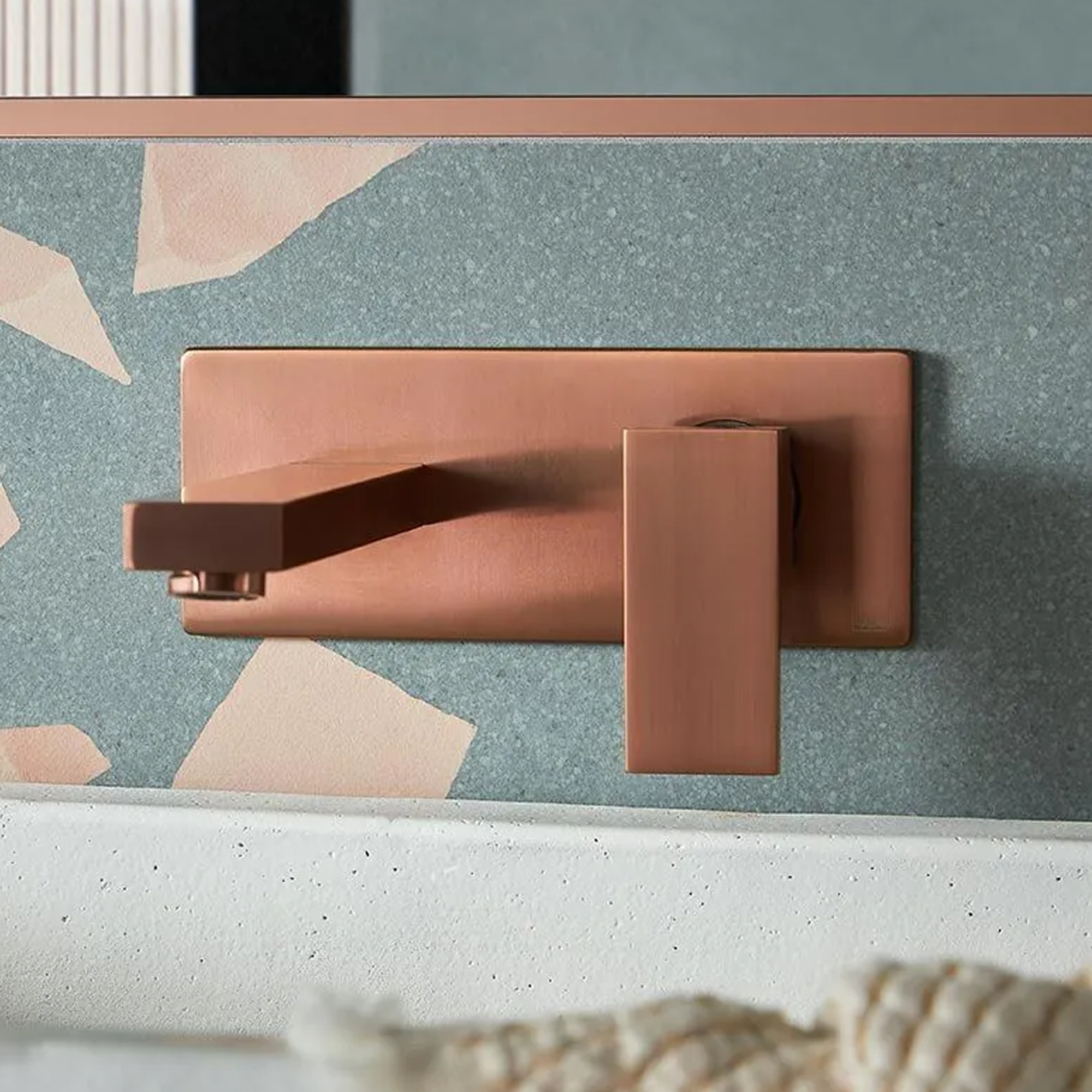 Vado Individual Notion Wall Mounted Single Lever Basin Mixer Tap