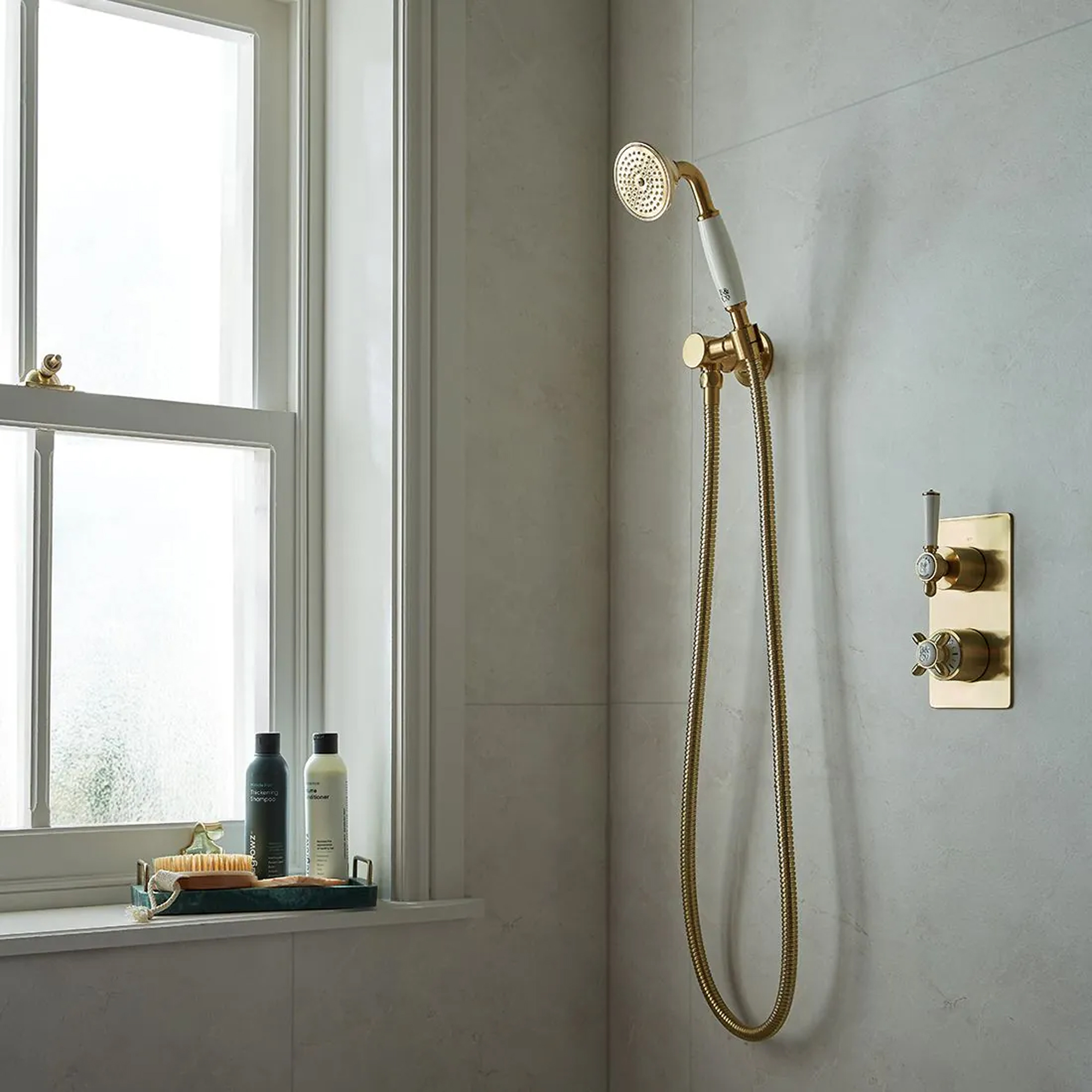 Booth & Co Axbridge Traditional Shower Handset with Wall Outlet & Hose