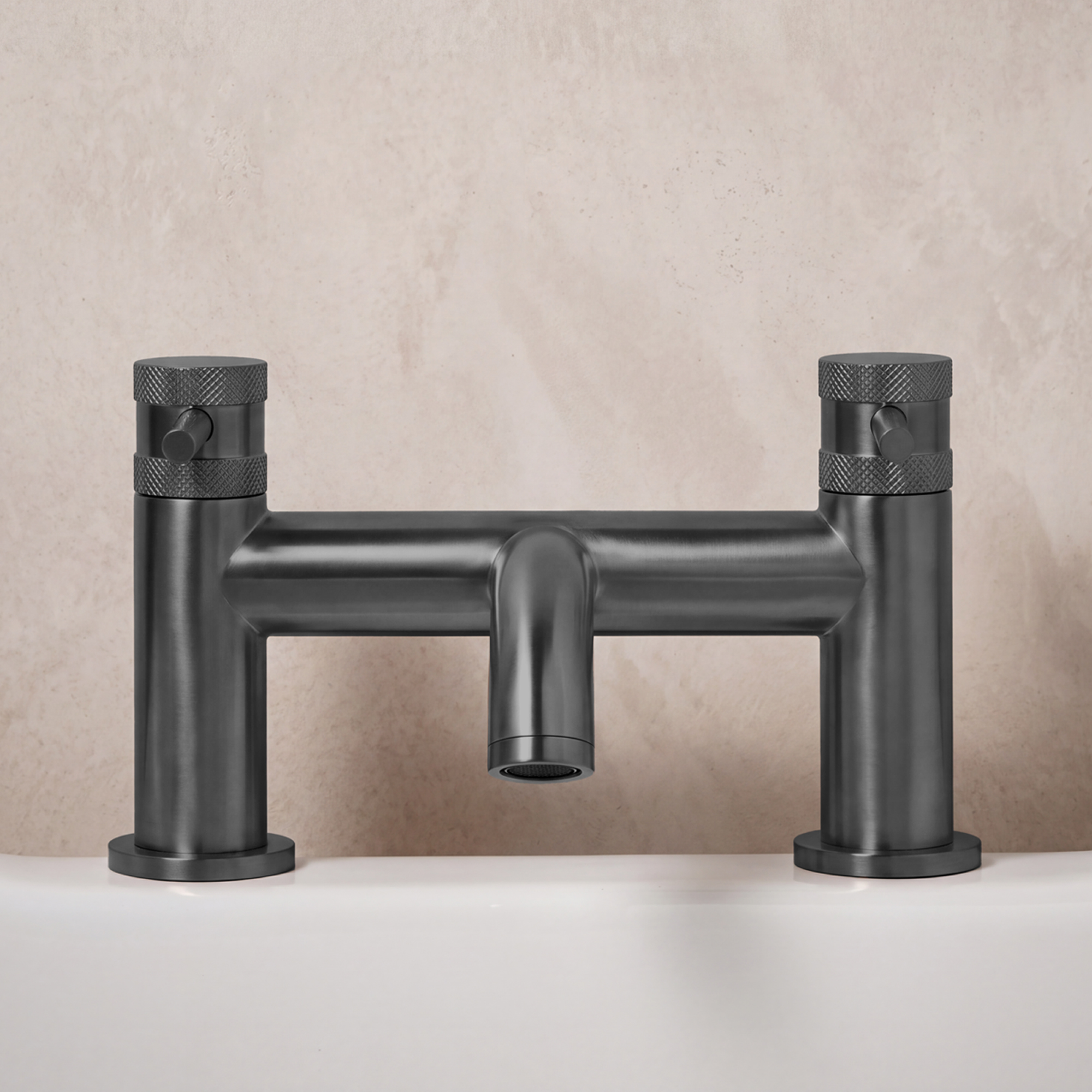 Core Deck Mounted Bath Filler