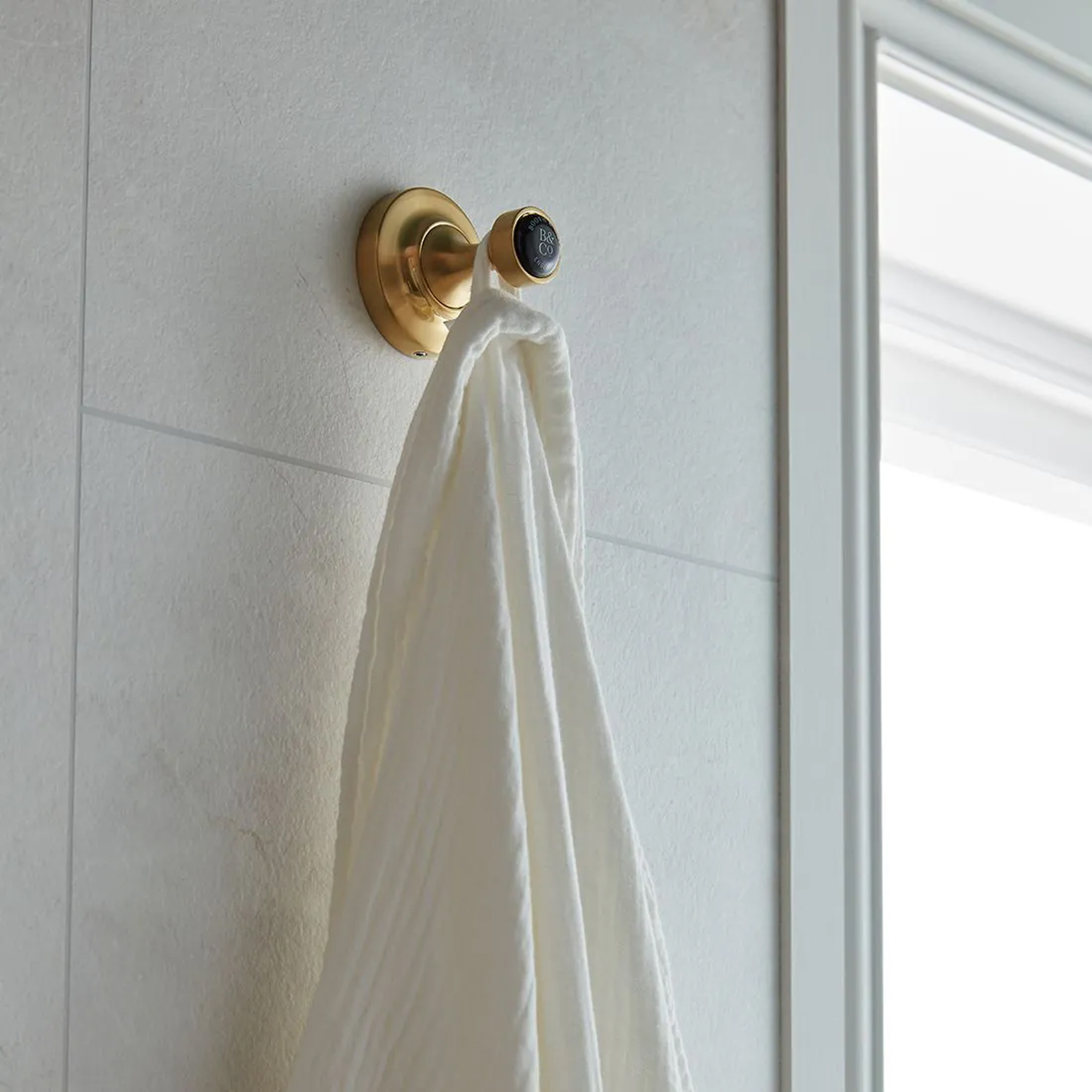 Booth & Co Axbridge Traditional Robe Hook