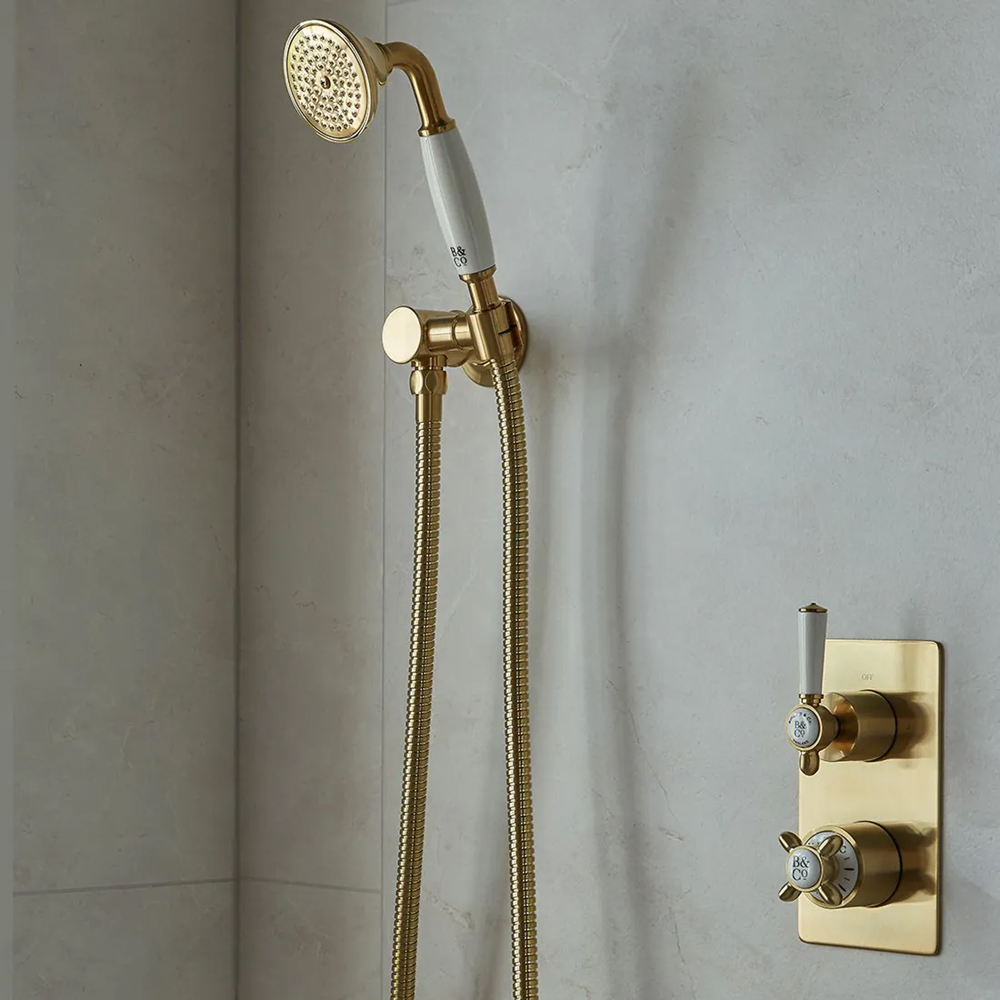 Booth & Co Axbridge Traditional Shower Handset with Wall Outlet & Hose