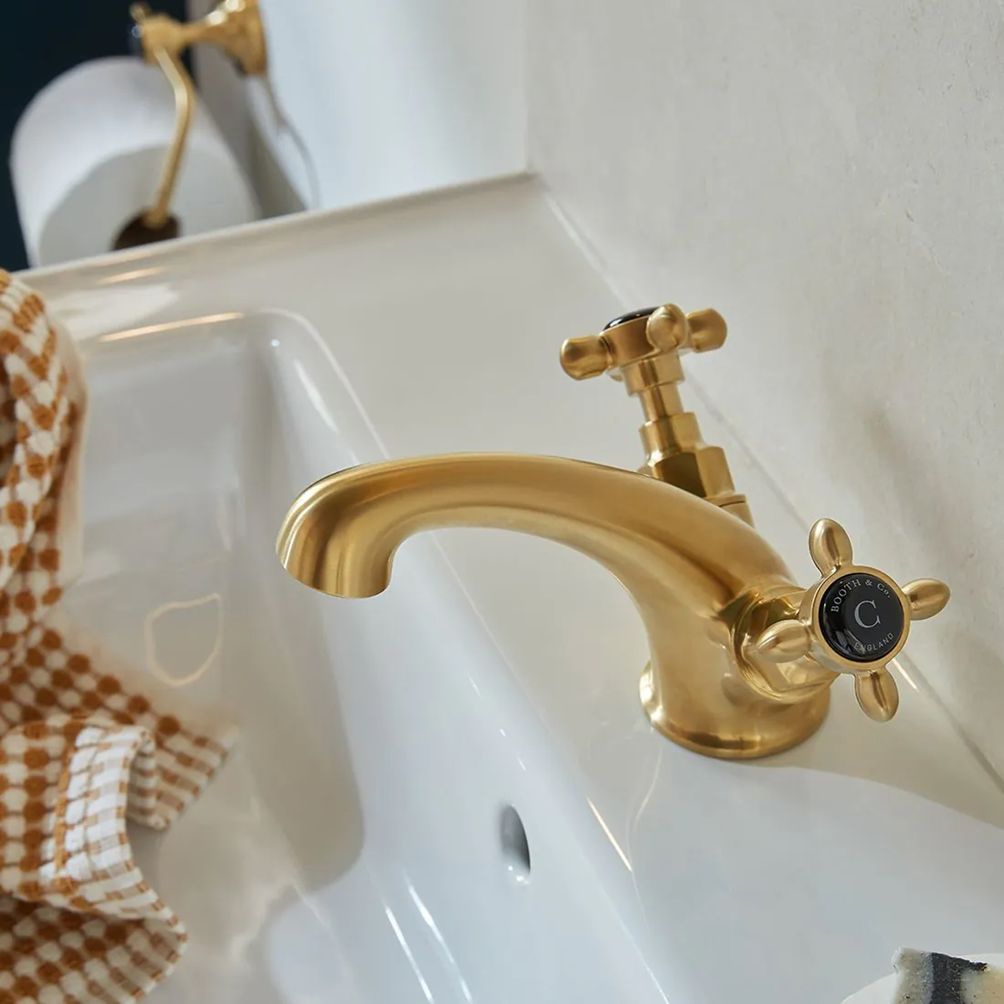 Booth & Co Axbridge Traditional Crosshead Mono Basin Mixer Tap with Optional Waste