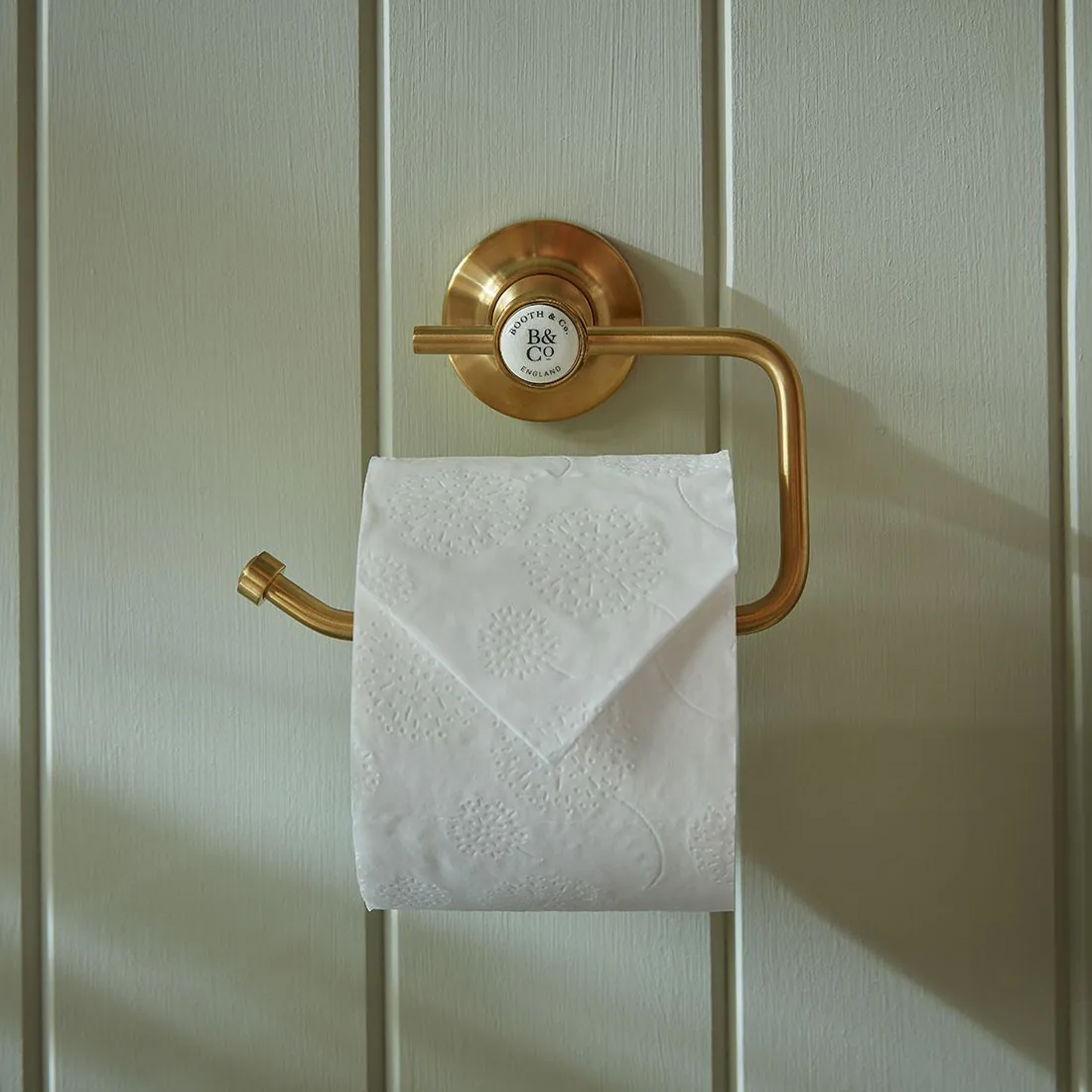 Booth & Co Axbridge Toilet Roll Holder