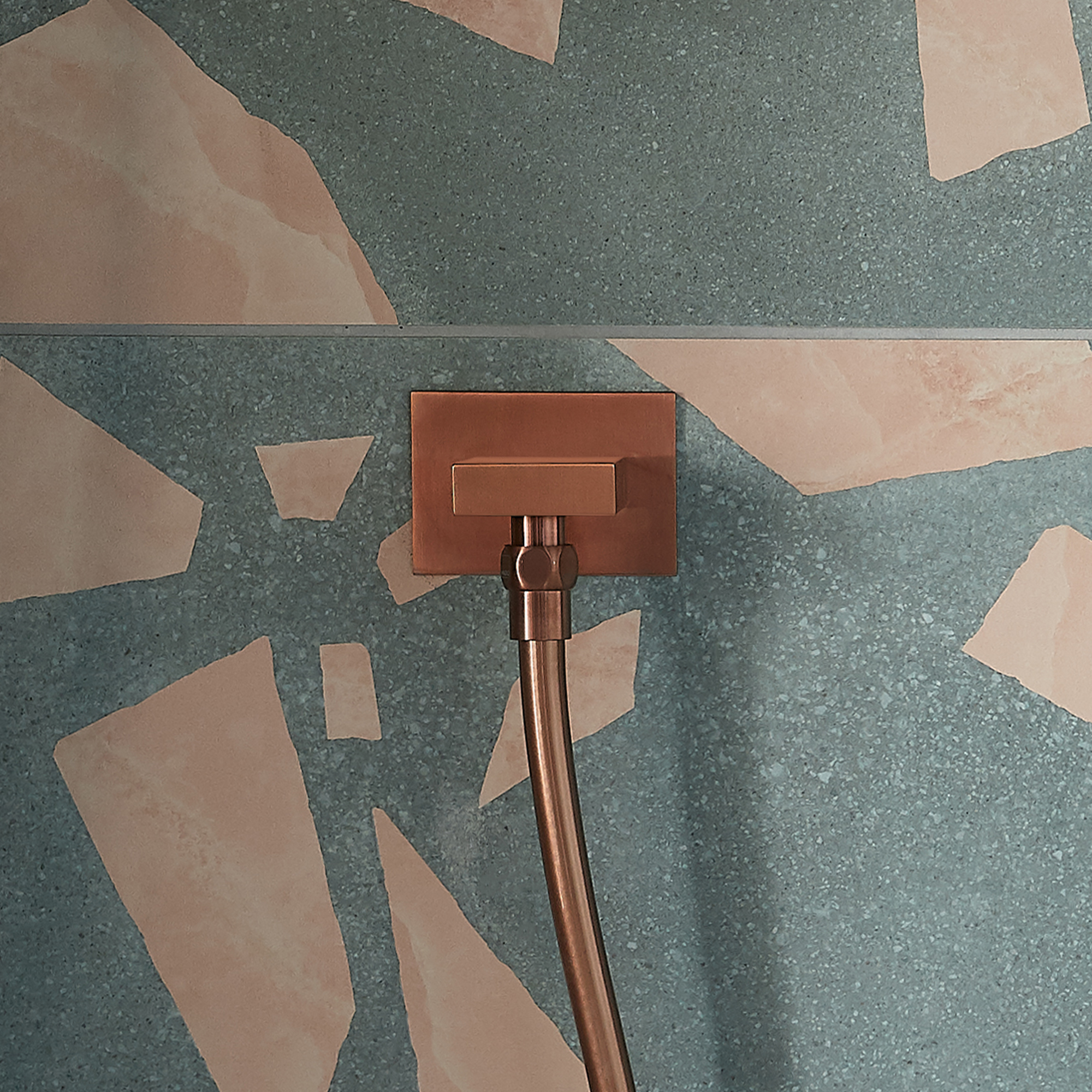 Vado Individual Square Wall Outlet