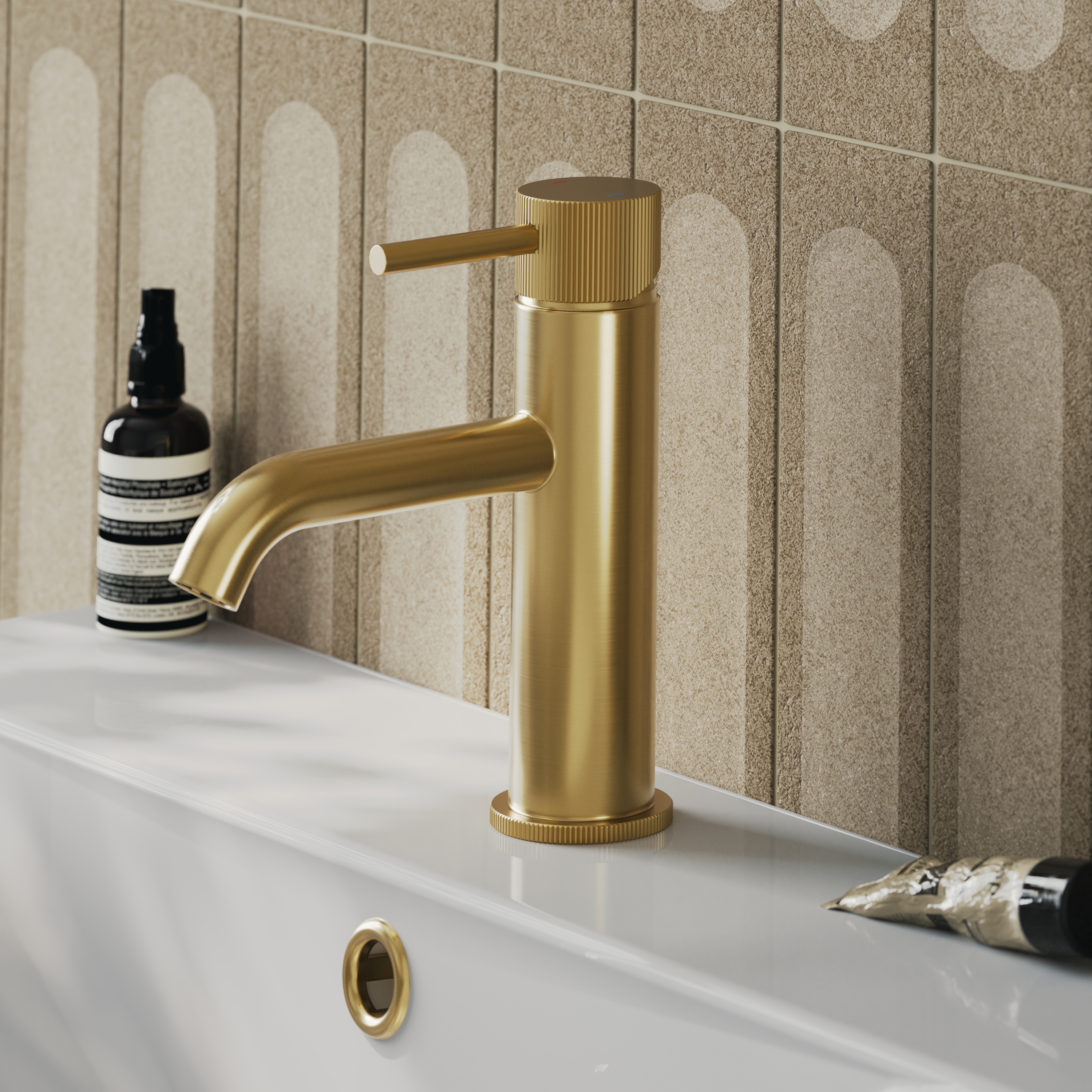 Harbour Fluted Mono Basin Mixer Tap & Waste