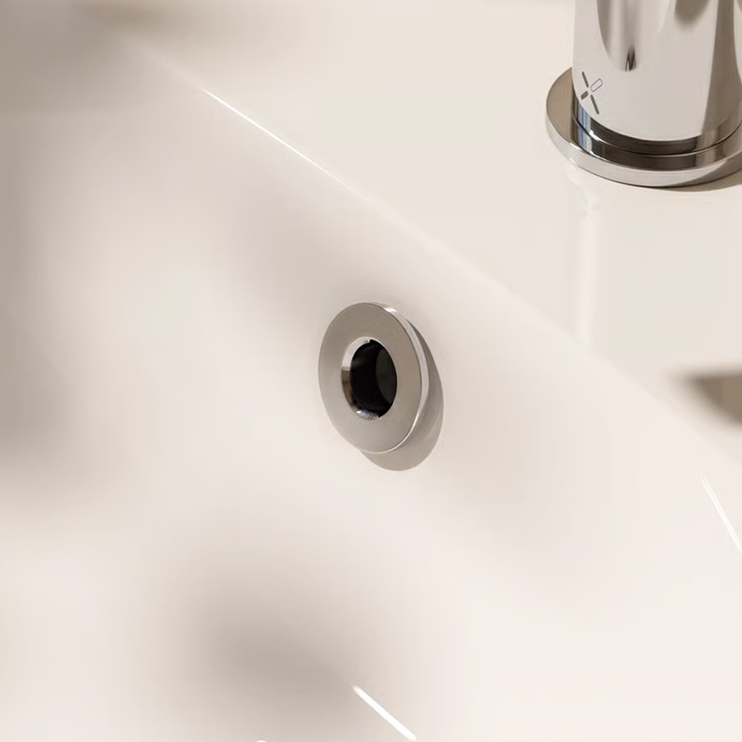 Crosswater MPRO 26mm Basin Overflow Cover