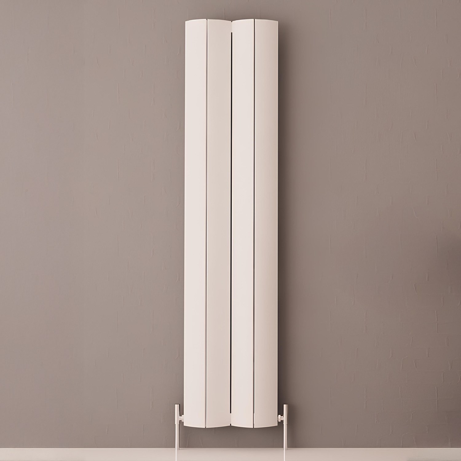 Nixie Vertical Aluminium Radiator