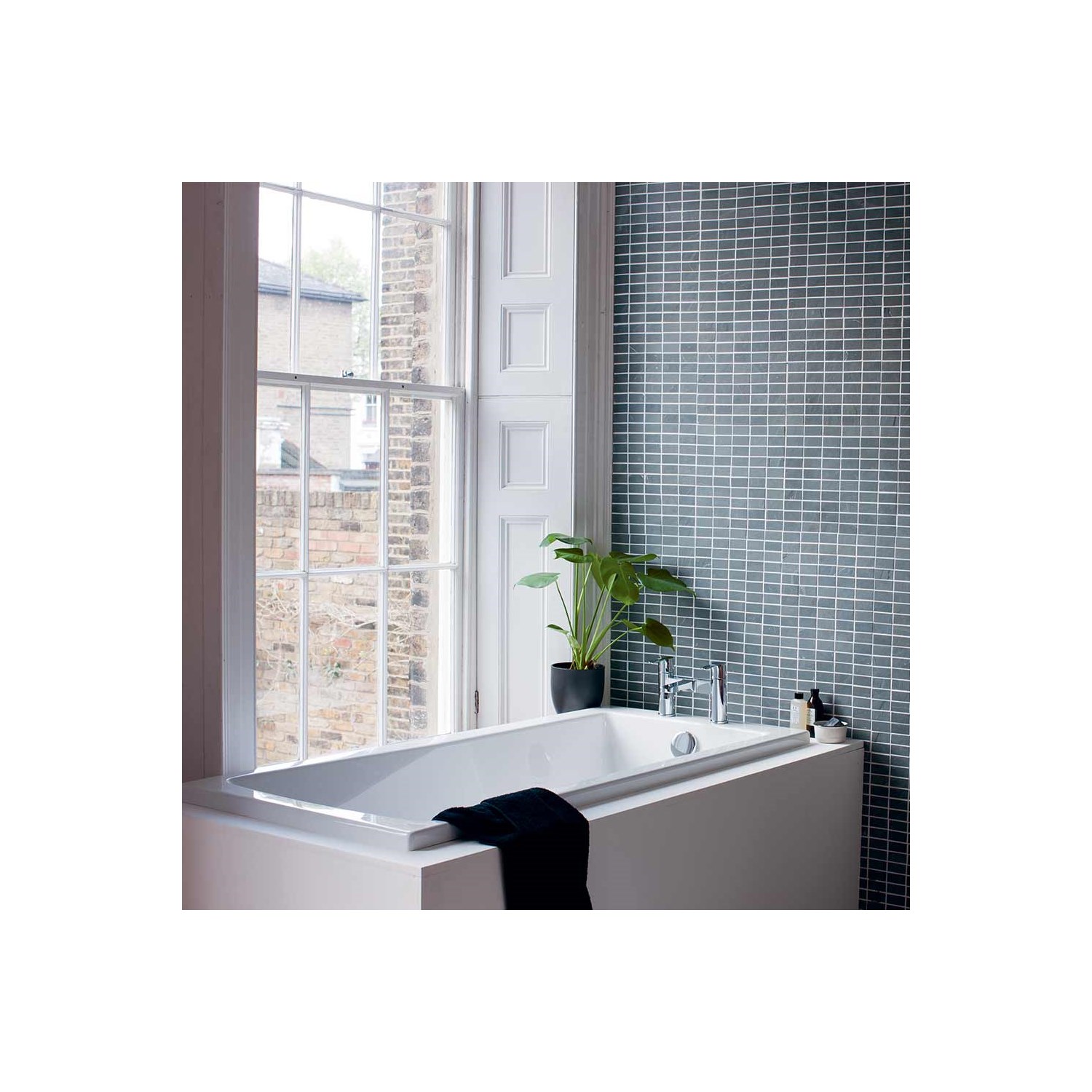 Britton Bathrooms Sustain Bath - 1600