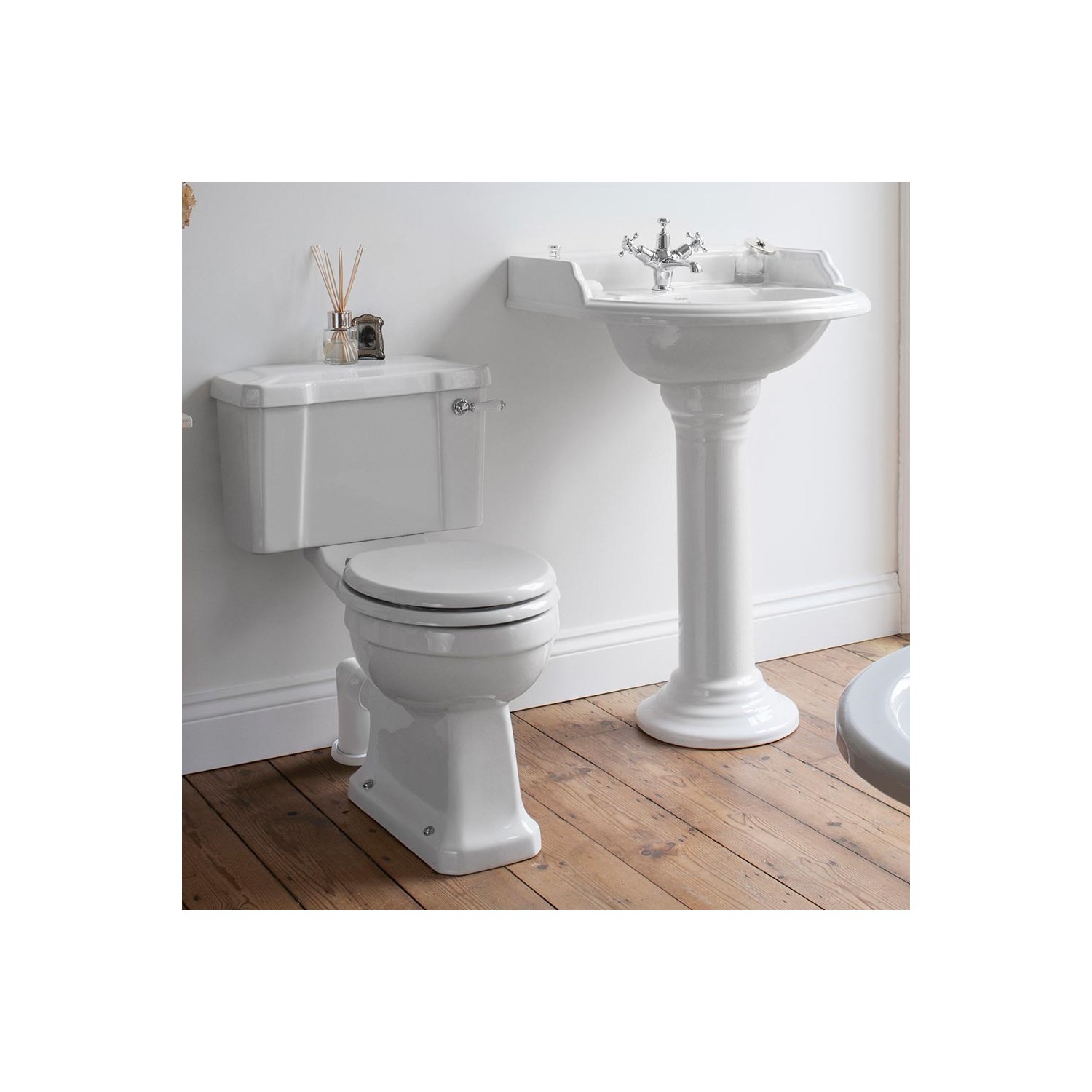 Burlington Close Coupled Toilet & Soft Close Seat - Ceramic Lever Cistern - Standard
